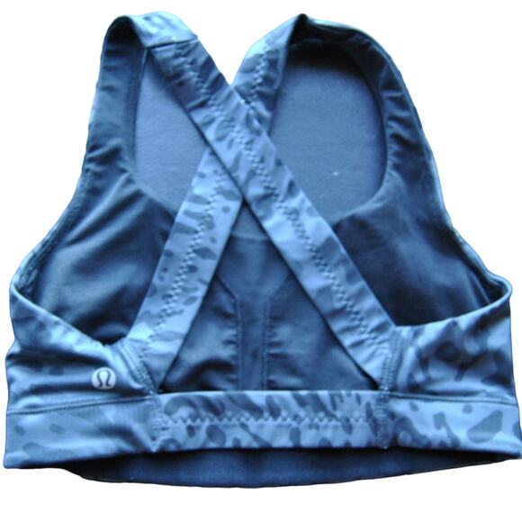 Lululemon Gray & Black Animal Print Sports Bra Size: 4 (X-Small) - Picture 2 of 5